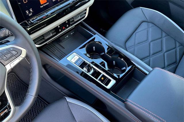 new 2025 Volkswagen Atlas car, priced at $47,779