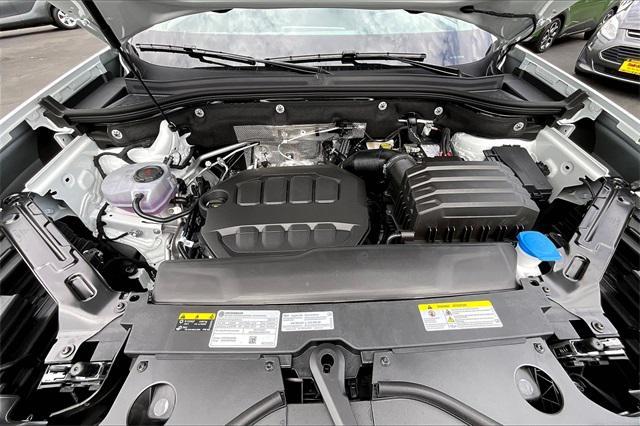 new 2025 Volkswagen Atlas car, priced at $38,430