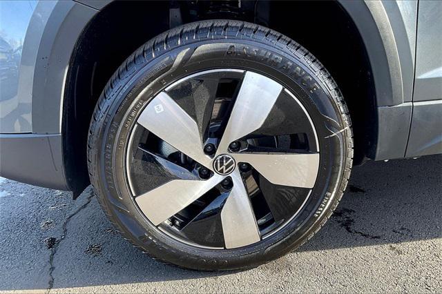 new 2025 Volkswagen Taos car, priced at $26,916