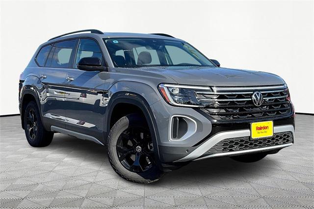 new 2025 Volkswagen Atlas car, priced at $47,516