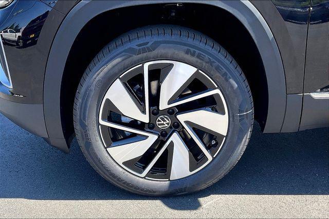 new 2025 Volkswagen Atlas car, priced at $44,891