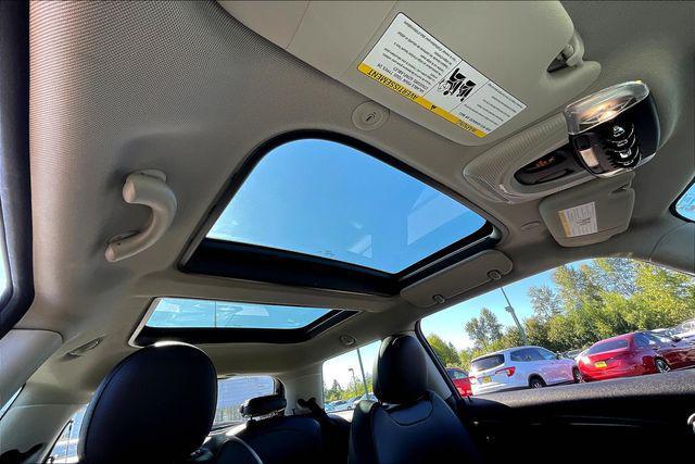 used 2018 MINI Hardtop car, priced at $13,000