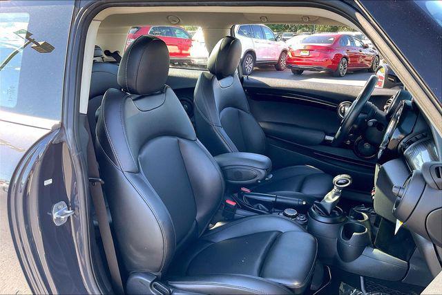 used 2018 MINI Hardtop car, priced at $13,000