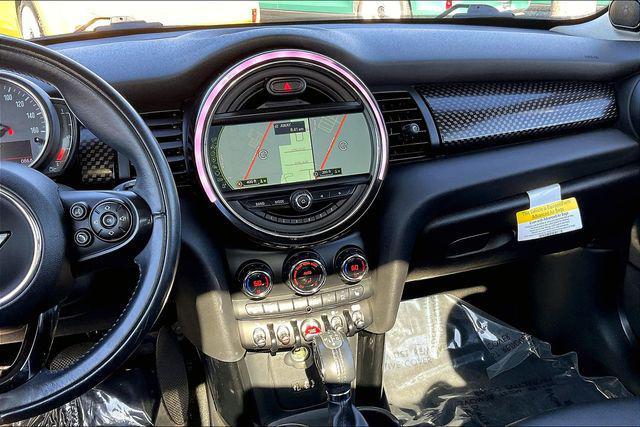 used 2018 MINI Hardtop car, priced at $13,000