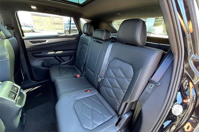 new 2025 Volkswagen Atlas Cross Sport car, priced at $44,951
