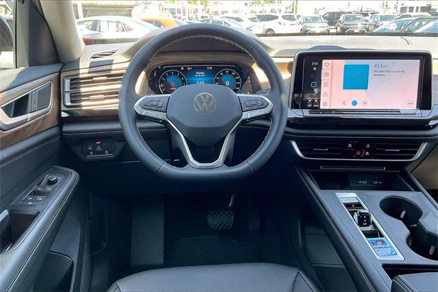 new 2025 Volkswagen Atlas car, priced at $39,510