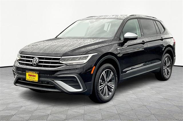 new 2024 Volkswagen Tiguan car, priced at $32,056