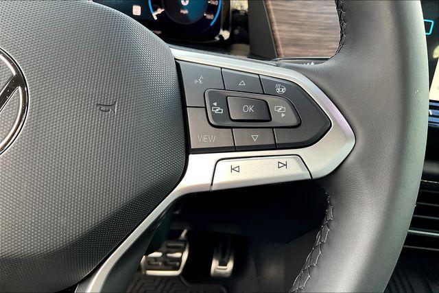 new 2025 Volkswagen Atlas car, priced at $50,172