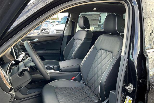 new 2025 Volkswagen Atlas car, priced at $50,172