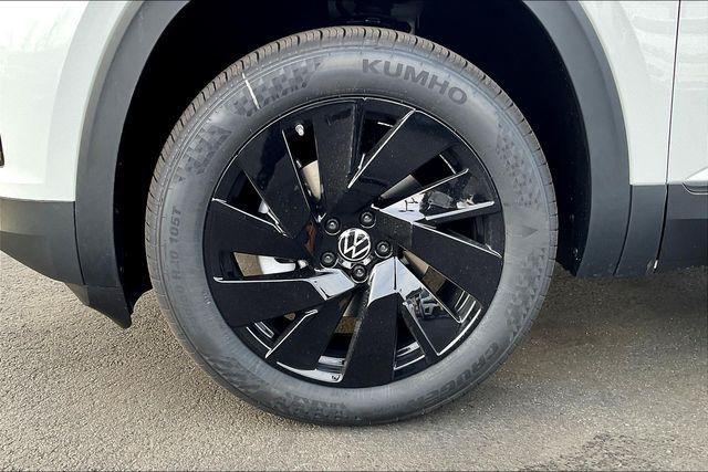 new 2025 Volkswagen Atlas Cross Sport car, priced at $42,808