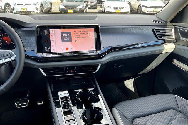 new 2025 Volkswagen Atlas car, priced at $45,399