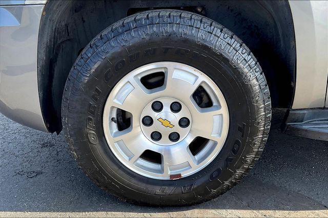 used 2009 Chevrolet Tahoe car, priced at $13,000