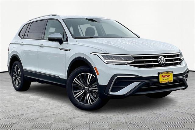 new 2024 Volkswagen Tiguan car, priced at $33,256