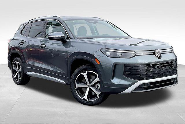 new 2025 Volkswagen Tiguan car, priced at $36,077