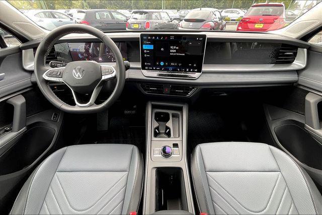 new 2025 Volkswagen Tiguan car, priced at $36,077