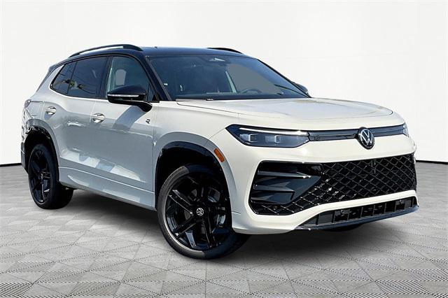 new 2025 Volkswagen Tiguan car, priced at $38,775