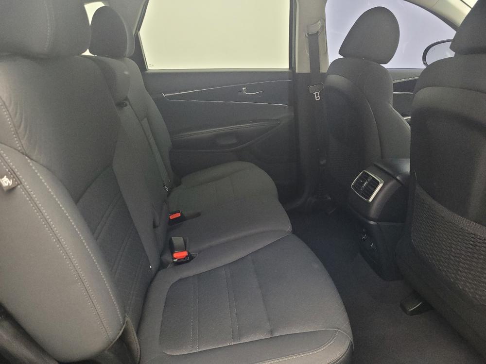 used 2019 Kia Sorento car, priced at $18,895