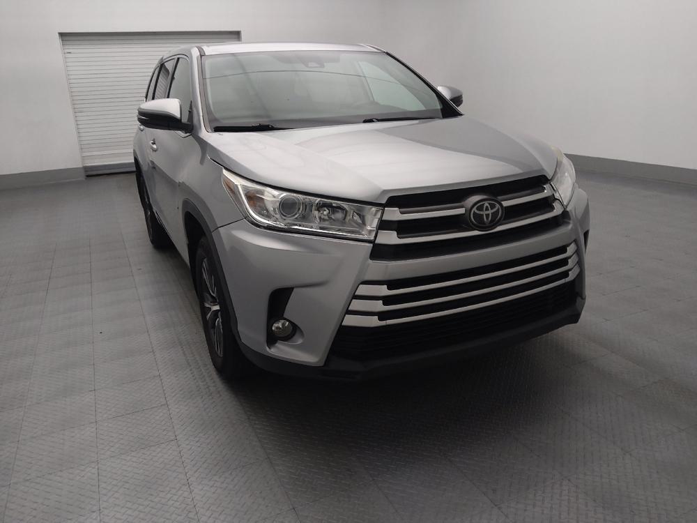 used 2018 Toyota Highlander car, priced at $25,195