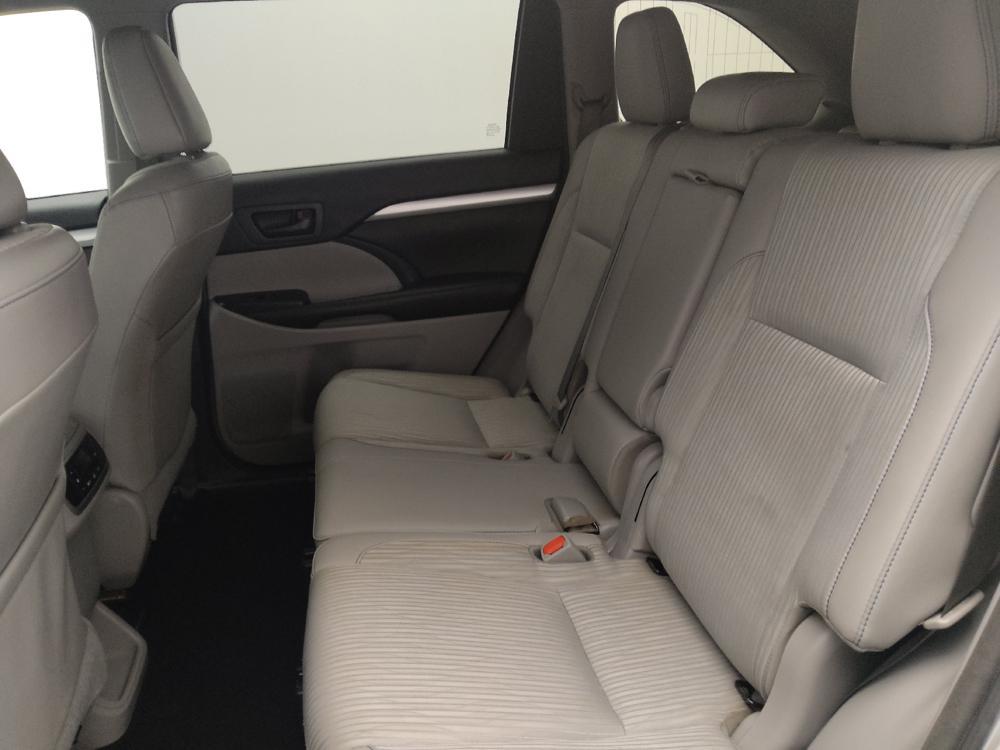 used 2018 Toyota Highlander car, priced at $25,195
