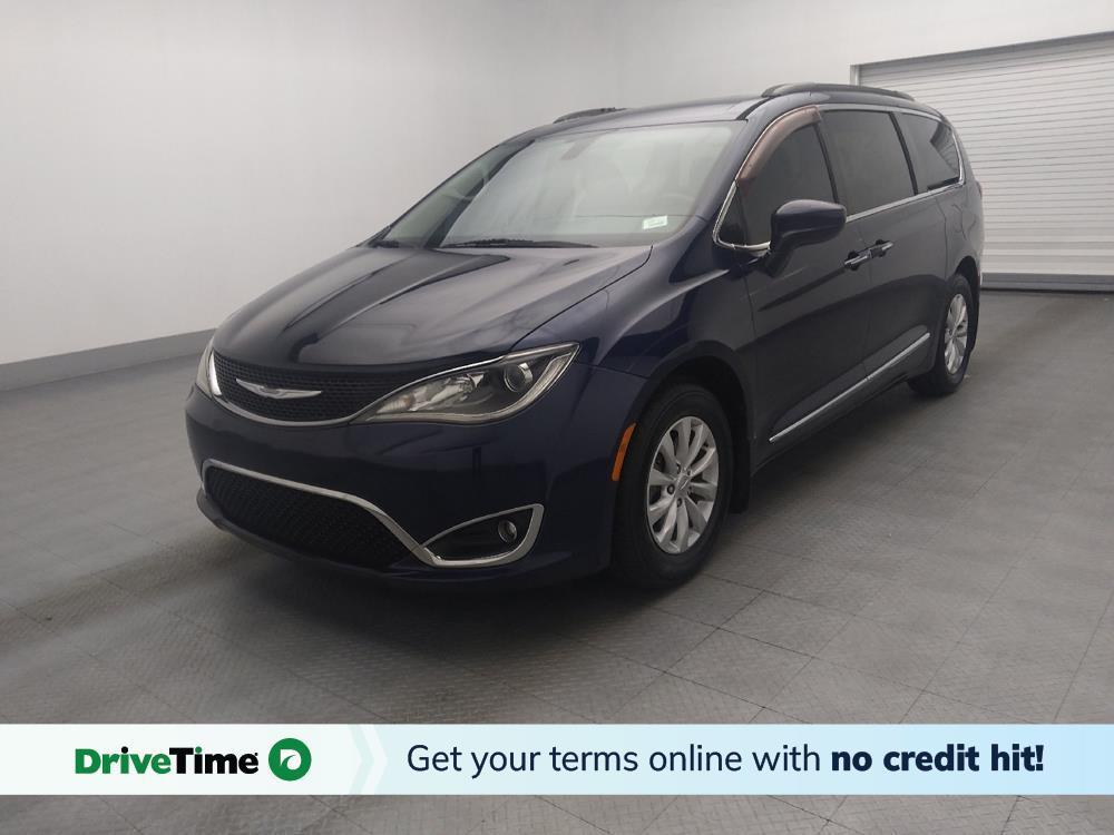 used 2017 Chrysler Pacifica car, priced at $13,395
