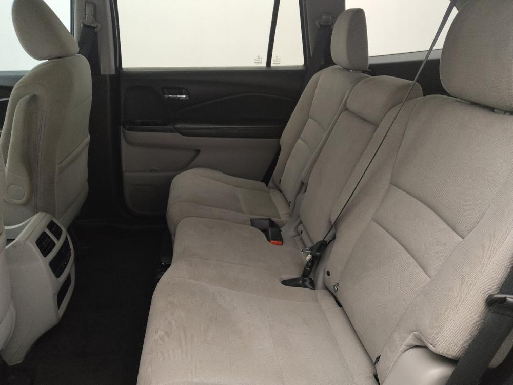 used 2021 Honda Pilot car, priced at $20,095