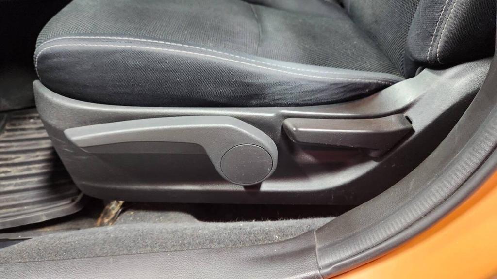 used 2014 Subaru XV Crosstrek car, priced at $9,995