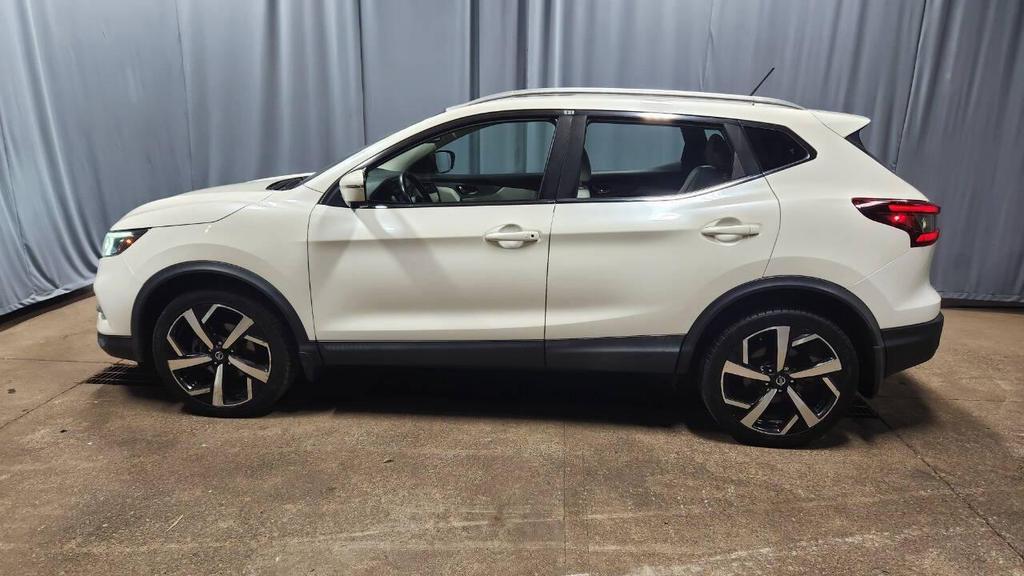 used 2020 Nissan Rogue Sport car, priced at $14,995