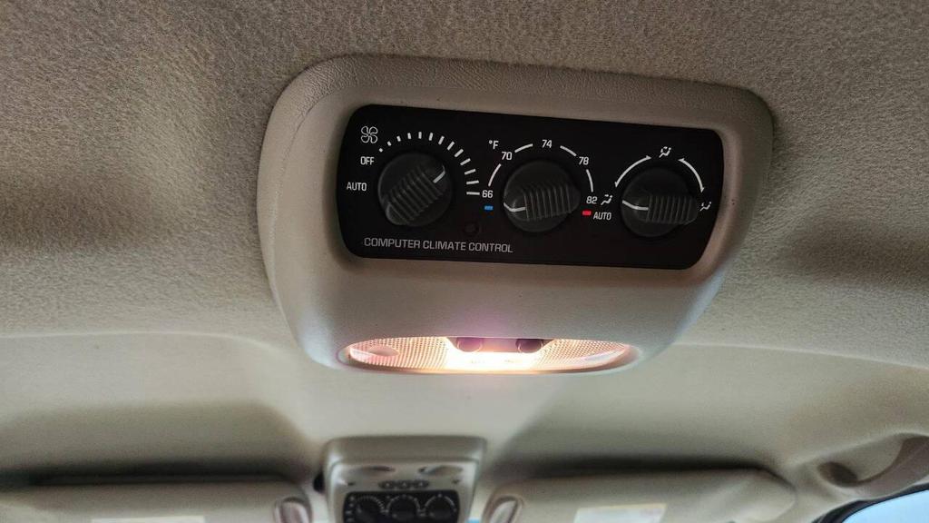 used 2002 GMC Yukon XL car, priced at $3,995