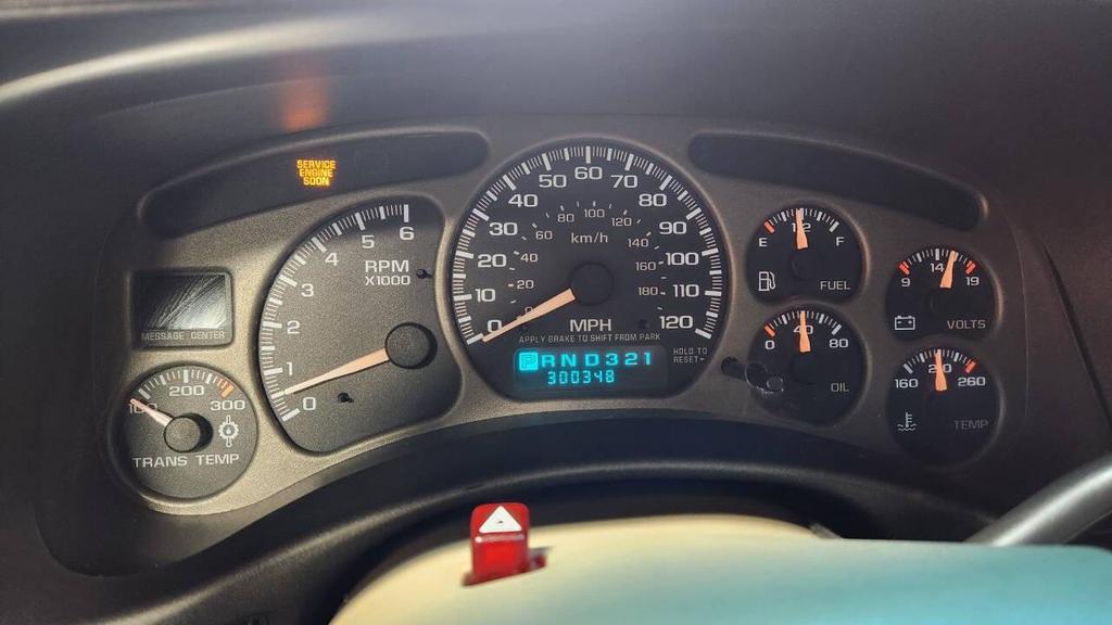 used 2002 GMC Yukon XL car, priced at $3,995