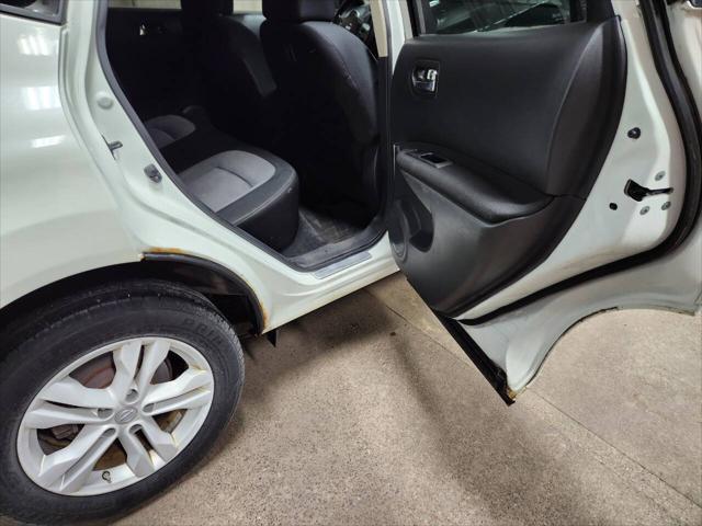 used 2013 Nissan Rogue car, priced at $9,995