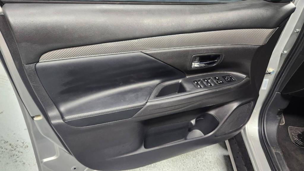 used 2020 Mitsubishi Outlander car, priced at $15,995