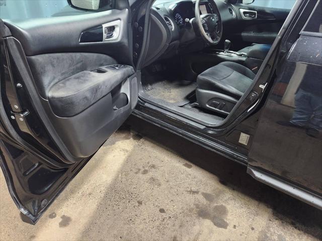 used 2016 Nissan Pathfinder car, priced at $9,995