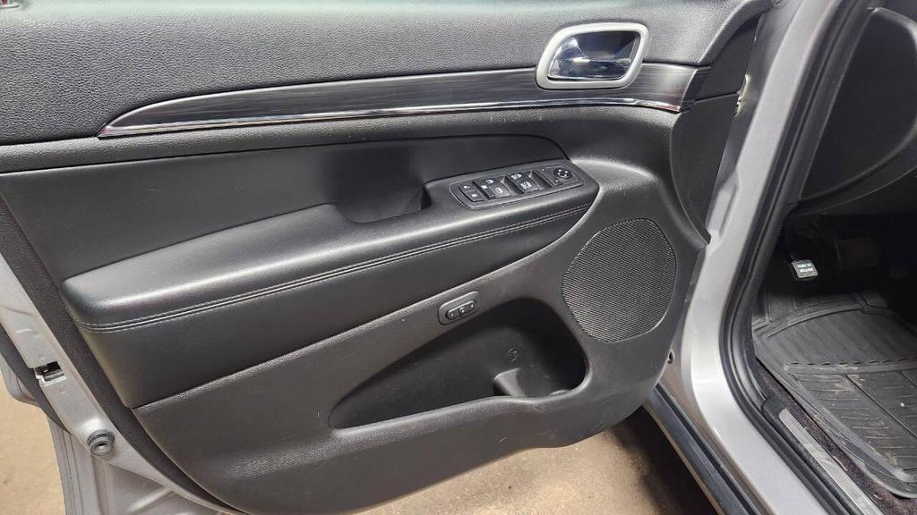 used 2019 Jeep Grand Cherokee car, priced at $10,900