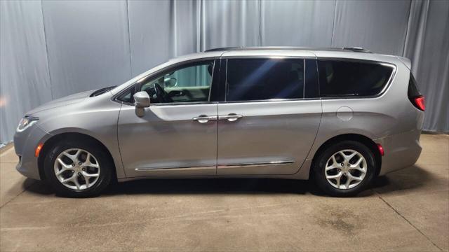used 2017 Chrysler Pacifica car, priced at $11,995