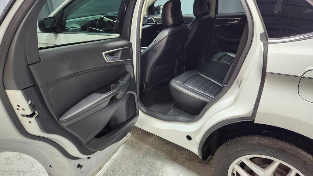 used 2022 Ford Edge car, priced at $17,995