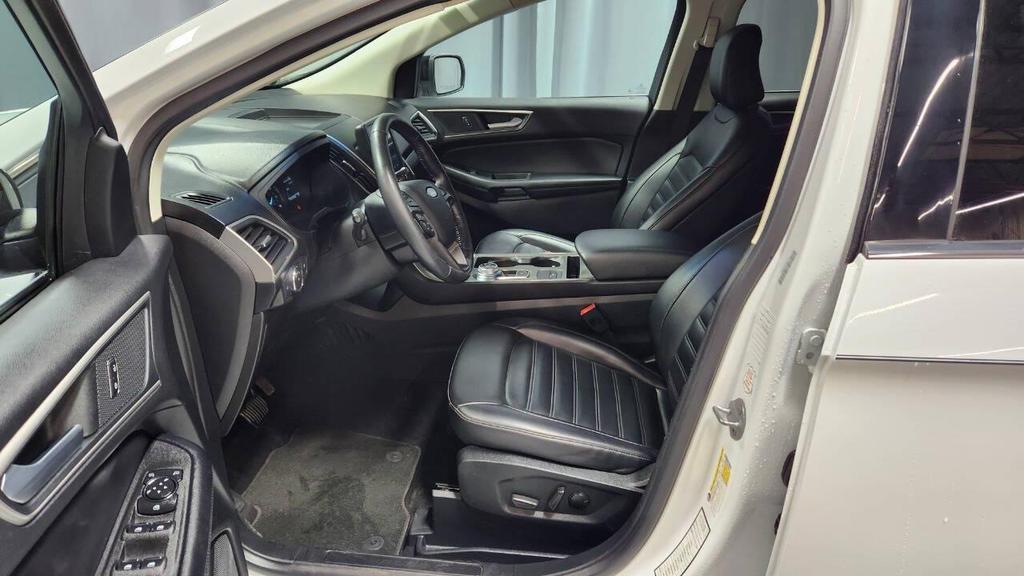 used 2022 Ford Edge car, priced at $17,995