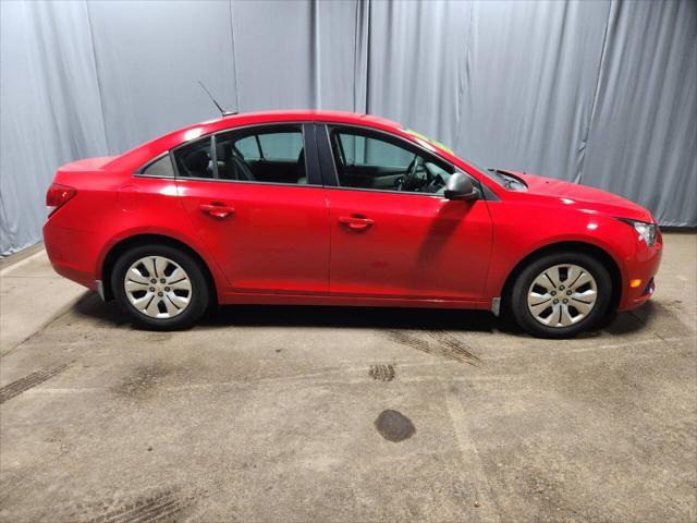 used 2014 Chevrolet Cruze car, priced at $7,495