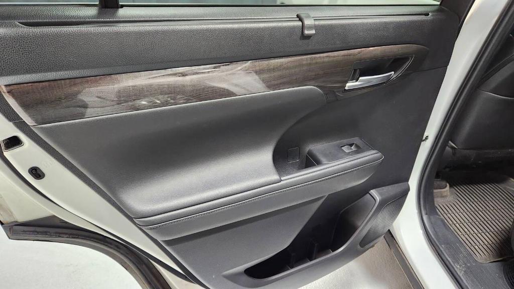 used 2023 Toyota Highlander Hybrid car, priced at $44,995