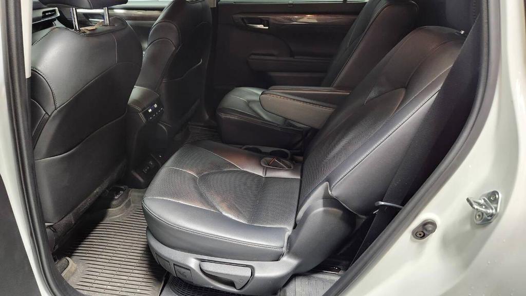 used 2023 Toyota Highlander Hybrid car, priced at $44,995