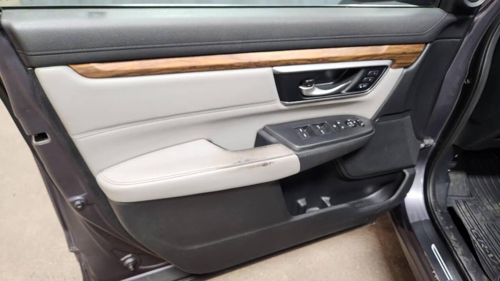 used 2017 Honda CR-V car, priced at $19,995