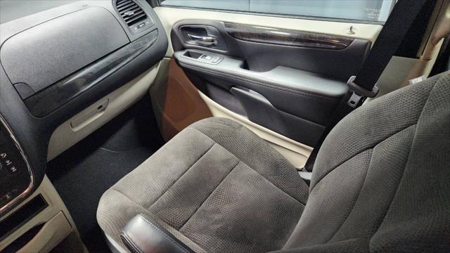 used 2013 Dodge Grand Caravan car, priced at $8,995