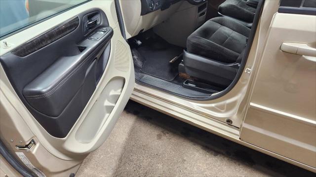 used 2013 Dodge Grand Caravan car, priced at $8,995