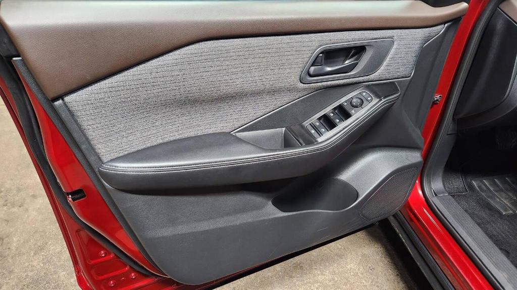used 2021 Nissan Rogue car, priced at $19,995