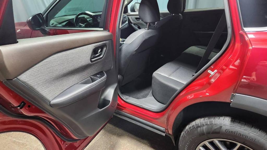 used 2021 Nissan Rogue car, priced at $19,995