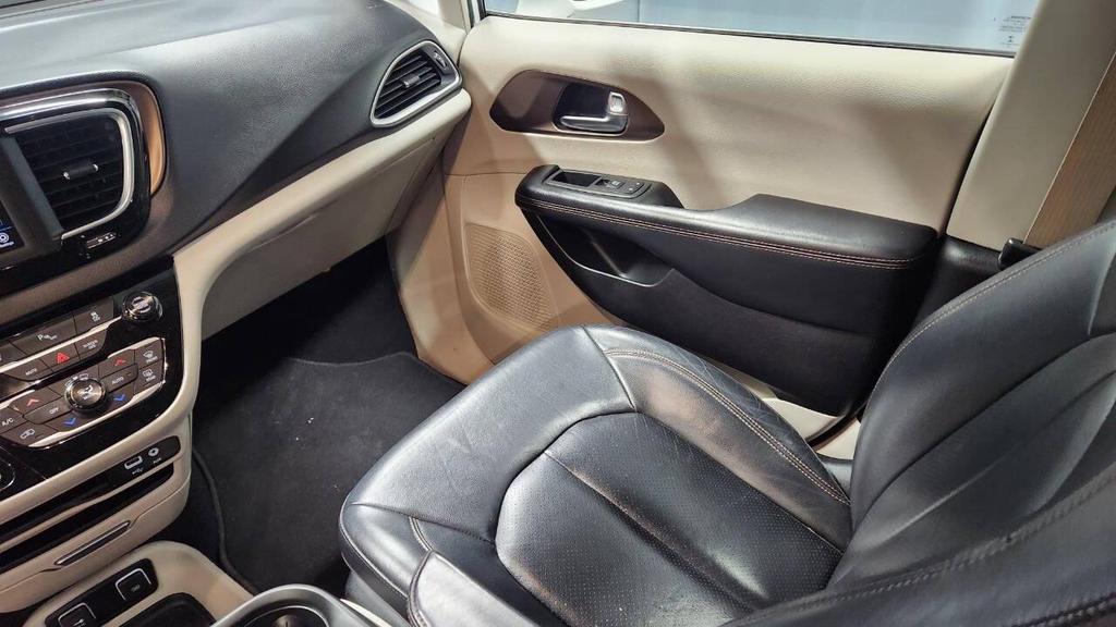 used 2019 Chrysler Pacifica car, priced at $14,995