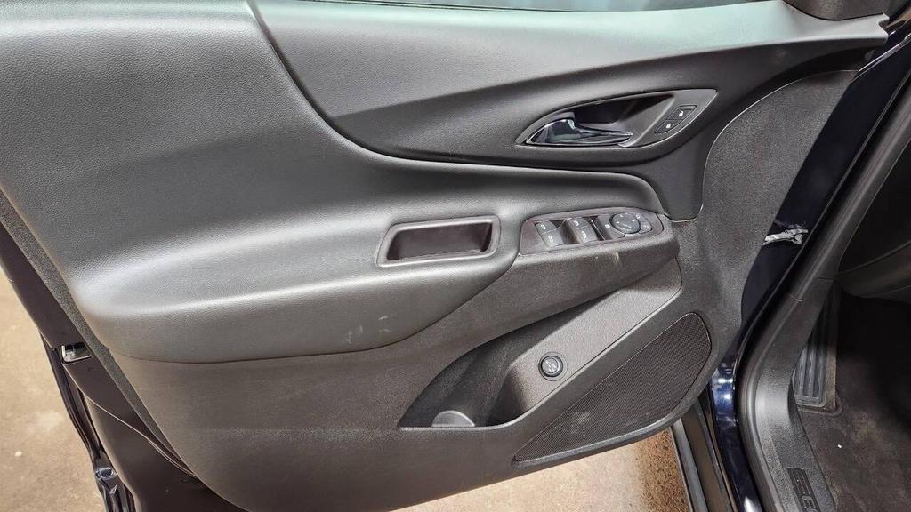 used 2021 Chevrolet Equinox car, priced at $16,995
