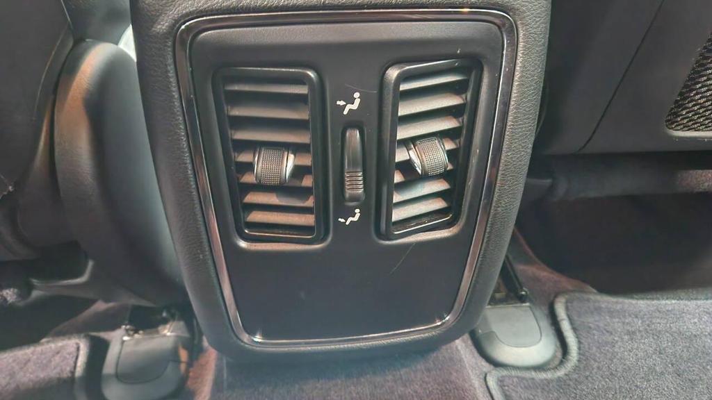 used 2015 Jeep Grand Cherokee car, priced at $10,995