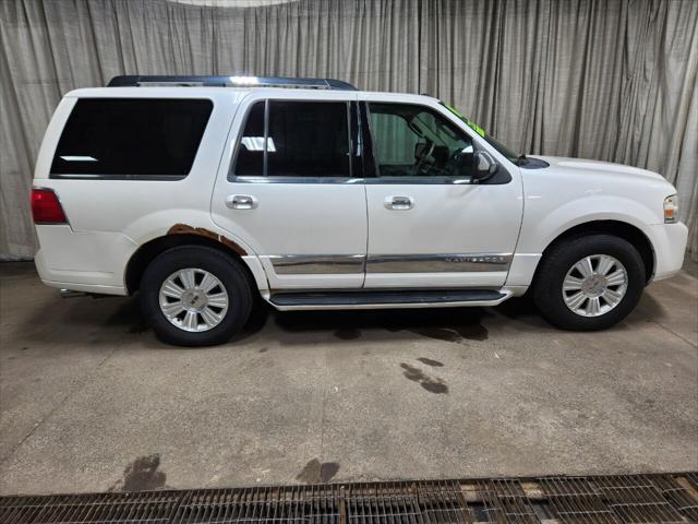 used 2009 Lincoln Navigator car, priced at $7,995