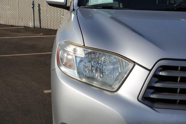 used 2008 Toyota Highlander car, priced at $9,950