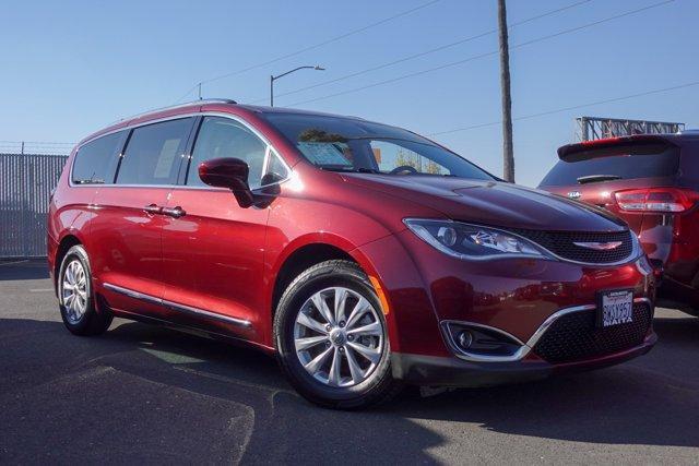 used 2018 Chrysler Pacifica car, priced at $17,850